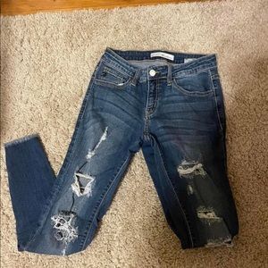 Kancan jeans size 26!